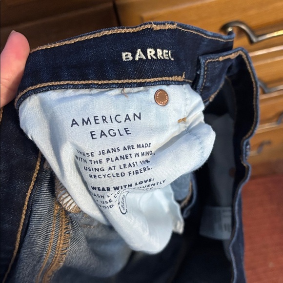 American Eagle Dark Wash Jeans - Picture 3 of 4